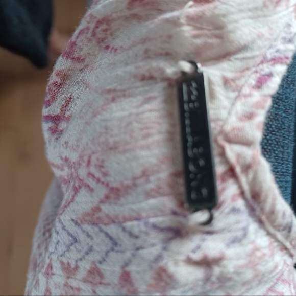 Because - Picture 2 of 4